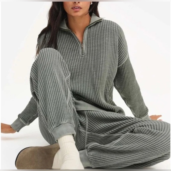 Mate The Label Organic Cotton Waffle Relaxed Jogger - Picture 5 of 17